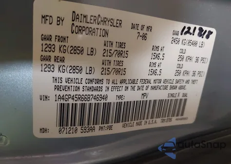 2006 Chrysler Town & Country из США, поврежденный, VIN 1A4GP45R66B746940